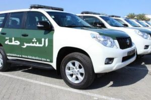 مراكز تسجيل السيارات في دبي 24 ساعة بالخطوات
